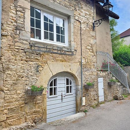 Le Petit Cocon De Chateau Chalon エクステリア 写真