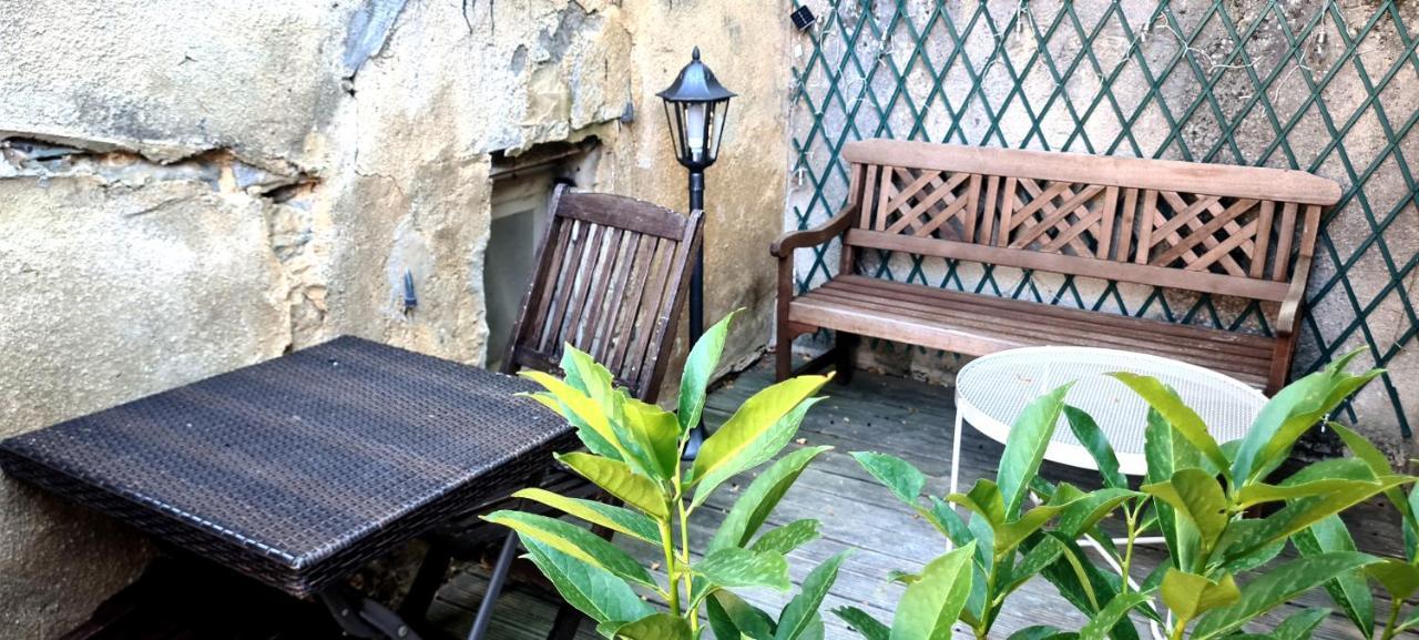 Le Petit Cocon De Chateau Chalon エクステリア 写真