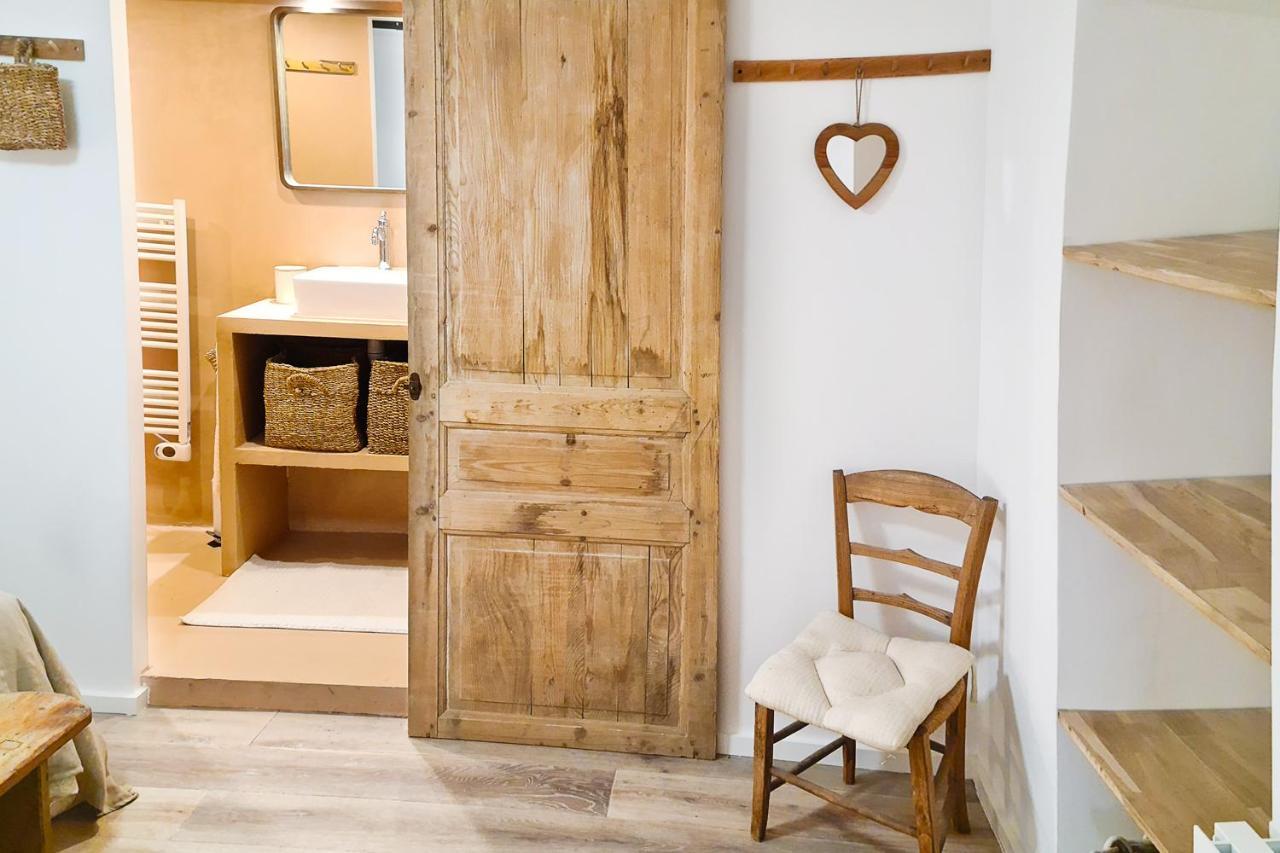 Le Petit Cocon De Chateau Chalon エクステリア 写真
